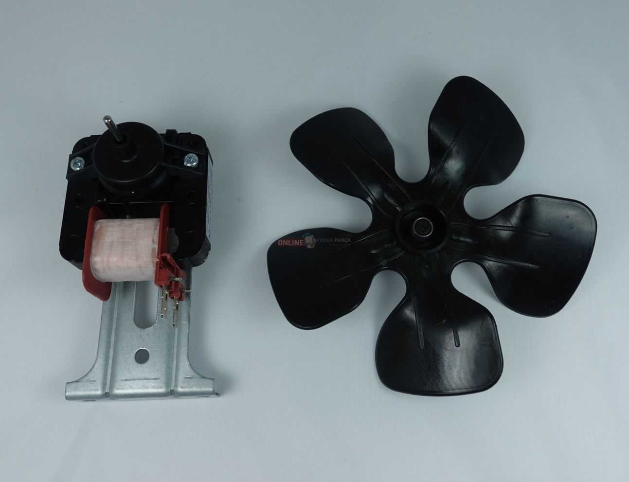 https://www.fullyedekparca.com/Buzdolabı Dış Fan Motor Yanı Fan Motoru Buzdolabı Alt Fan Motor