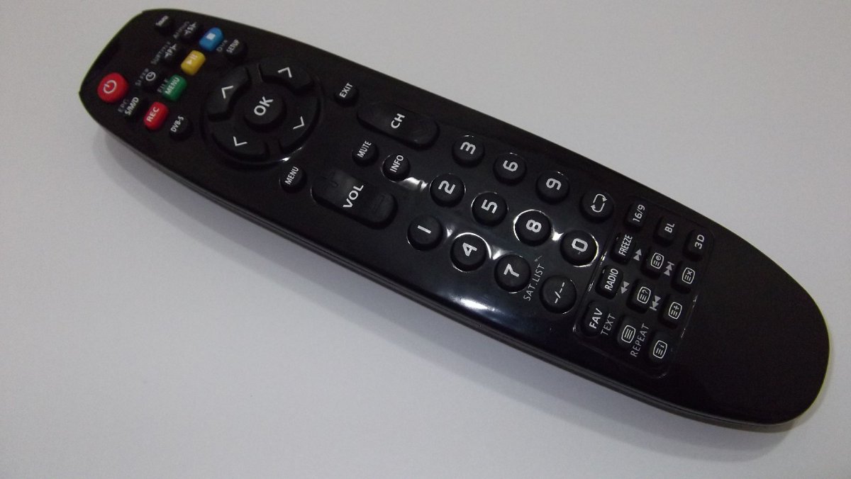 https://www.fullyedekparca.com/Axen 3D Kumandası Led Lcd Tv Kumandası Bombeli Siyah