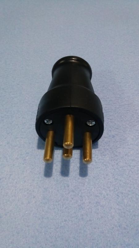 https://www.fullyedekparca.com/Trifaze Fiş Kauçuk , Sanayi Elektrik Fişi 4 Uçlu Kırılmaz Fiş