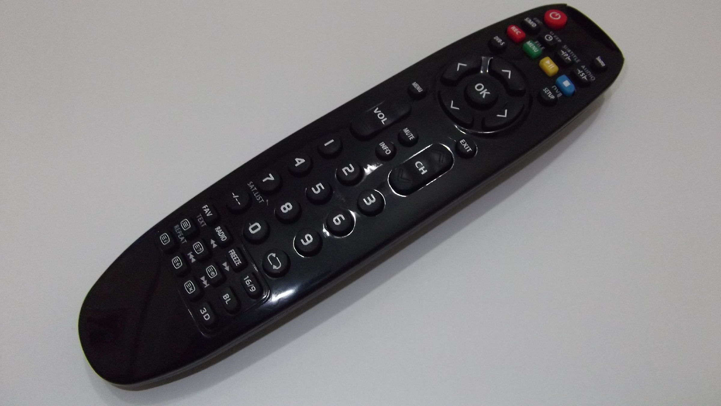 Sunny 3D Kumandası Led Lcd Tv Kumandası Bombeli Siyah