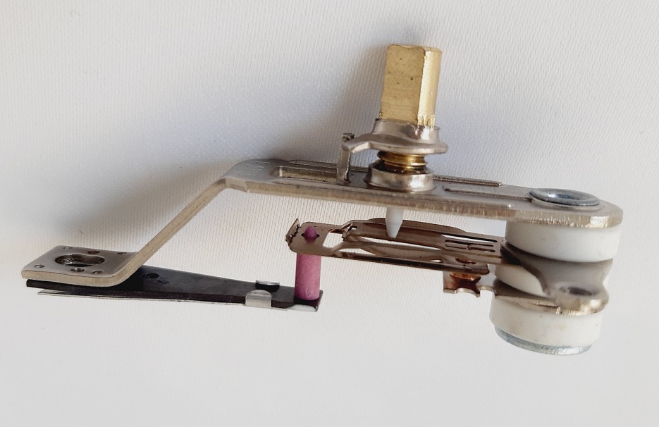 Sinbo SSM-2530 Termostat Tost Makinesi Termostatı , Mil Uzunluğu 1,5 cm 