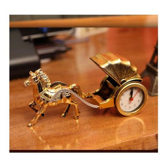 https://www.fullyedekparca.com/Gold Fayton Saat Alarmlı Masa Saati Dekoratif Plastik Hediyelik Maket