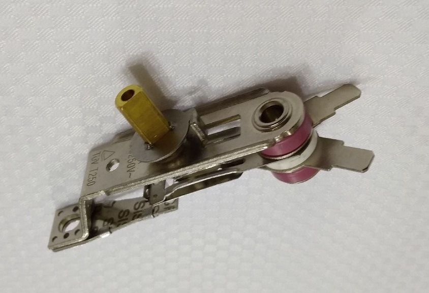 Ütü Termostat , Mil Uzunluğu 1,5 cm , 220 VOLT - 10 Amper Ayar Otomatiği , Ütü Otomatik